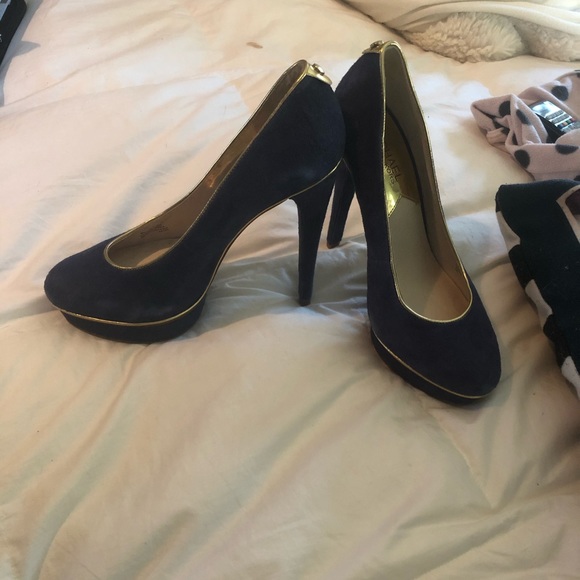Beautiful size 8 platform Michael Kors!! - Picture 2 of 5